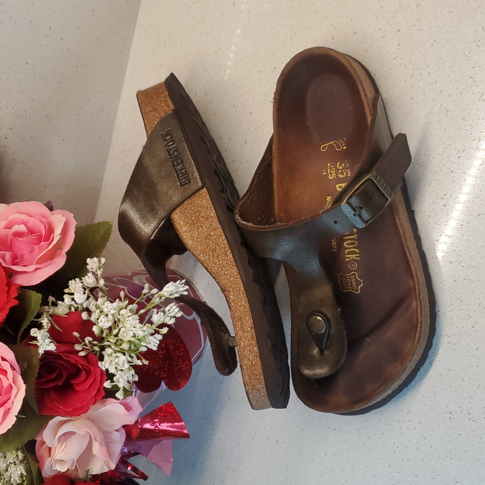 BIRKENSTOCK Dark Brown Sandals (sz 5.5)